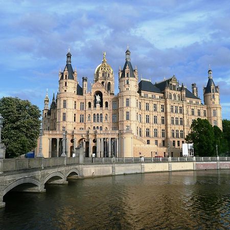 Gasthof Zur Guten Quelle Schwerin  Zewnętrze zdjęcie