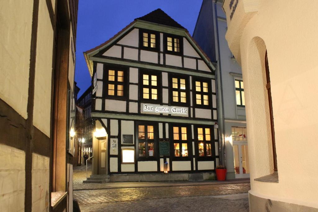 Gasthof Zur Guten Quelle Schwerin  Zewnętrze zdjęcie